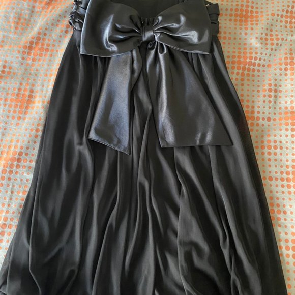 Little Black Dress - Picture 3 of 7